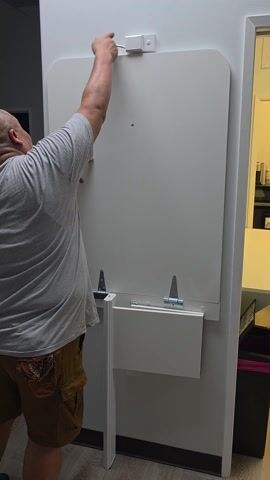 Handyman before and after in Southwest Industrial Park, CA, by Ariel: before